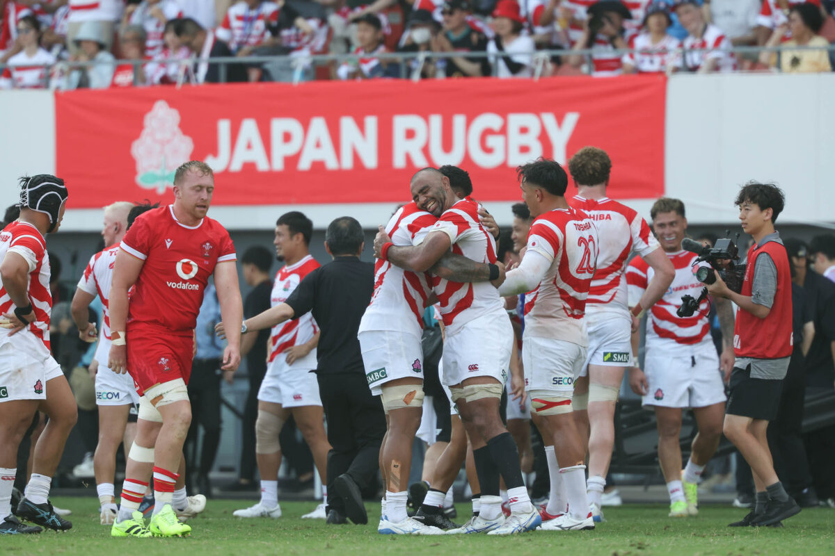 ハーフタイム、「選手たちの目に、確信を得ている光を見た」。日本代表、ウェールズ代表に逆転勝ち