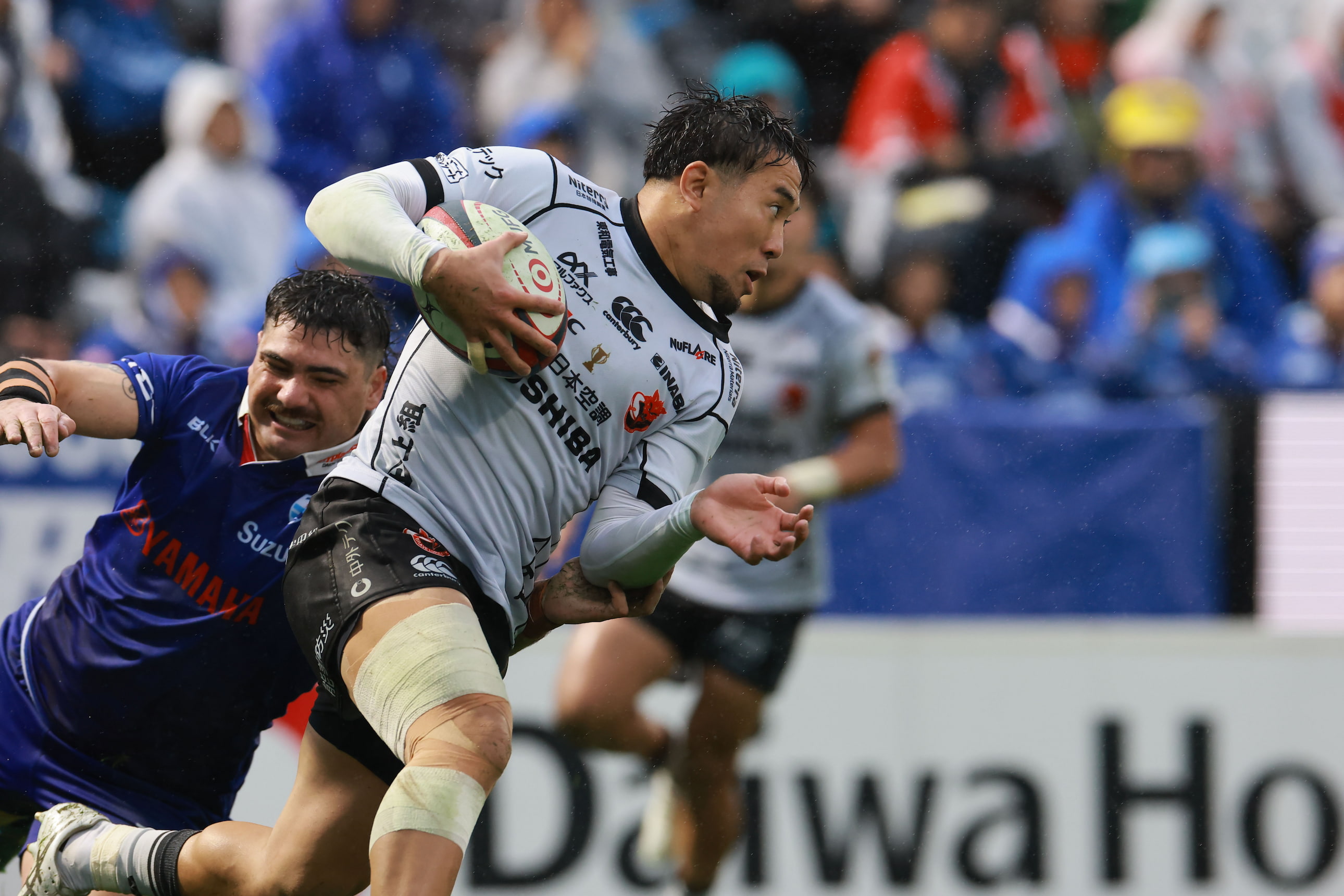 【リーグワンをアナリストの視点で分析する／静岡ブルーレヴズ×東芝ブレイブルーパス東京】雨中のプレー精度が差となった激戦。