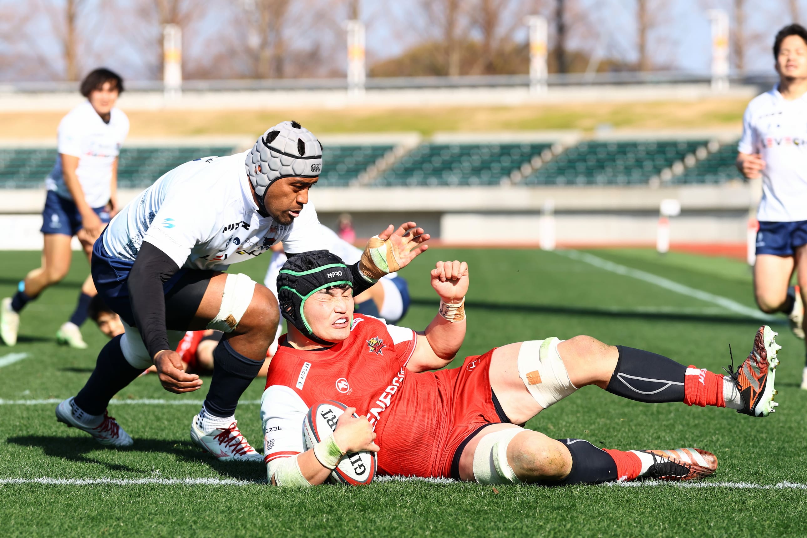 【楕円球大言葉】メンバー表を指でなぞる。