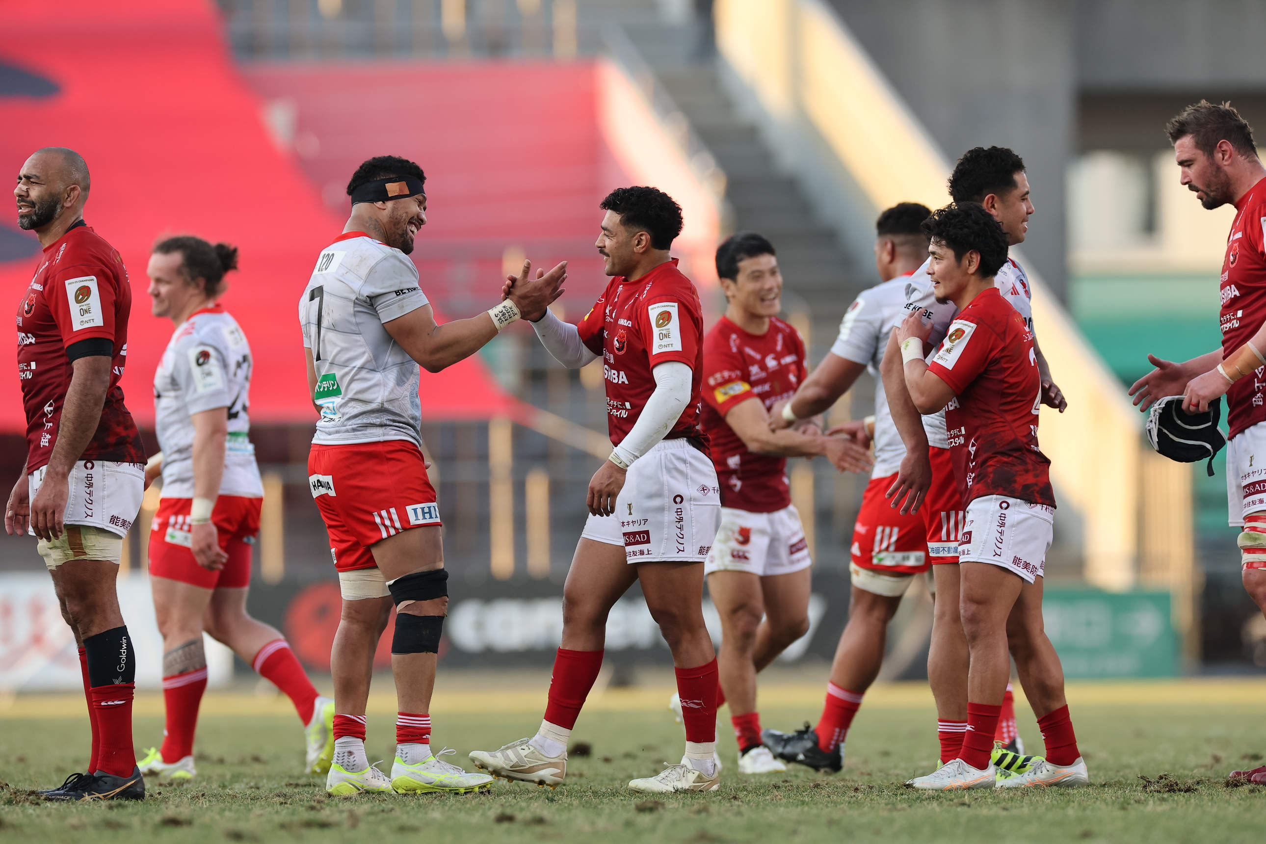 【楕円球大言葉】突き放せずに失速。でも神戸は勝った。