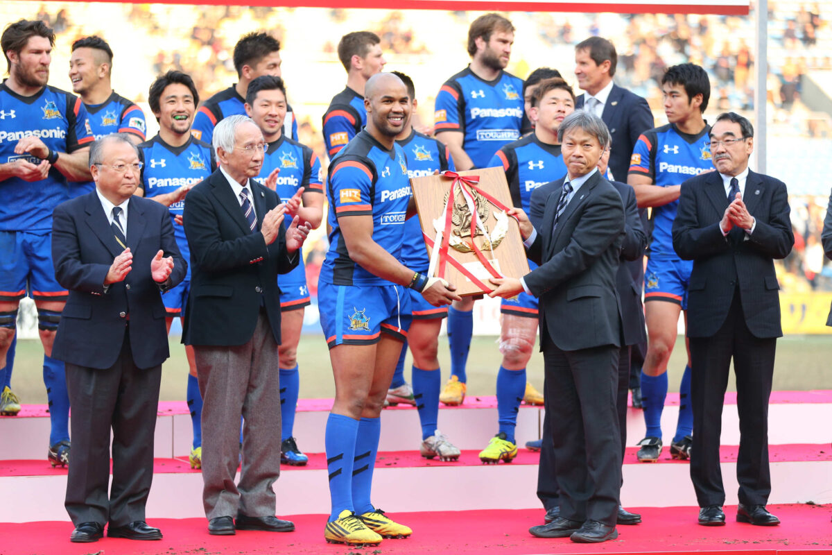 【南アフリカコラム／懐かしい人、指導者で奮闘中】「Q：シャークスはどんなチームなのか？」。「A：……」。 JP・ピーターセンの模索は続く。